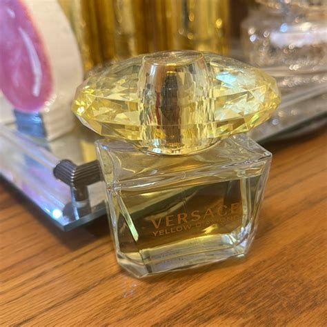 von maur versace perfume.